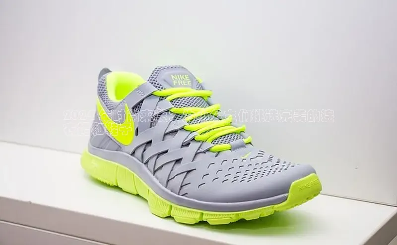 乐玩国际官方唯一官网神思电子2024 年时尚来袭：为小公主们挑选完美的连
衣裙和鞋子