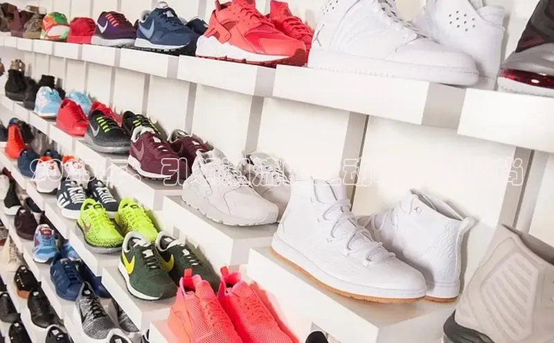 2025年：引领潮流的运动鞋女童风尚